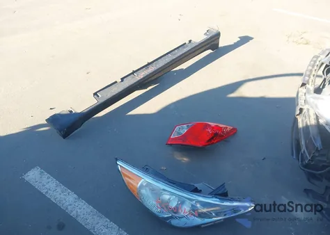 2013 Hyundai Sonata Se z USA, uszkodzony, nr VIN 5NPEC4AC4DH774919